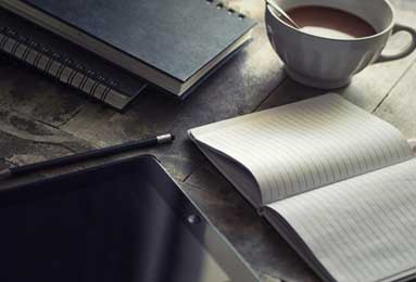 樊振东蛇年最后一战！德甲联赛赢1场输1场，单打逆袭、双打惜败